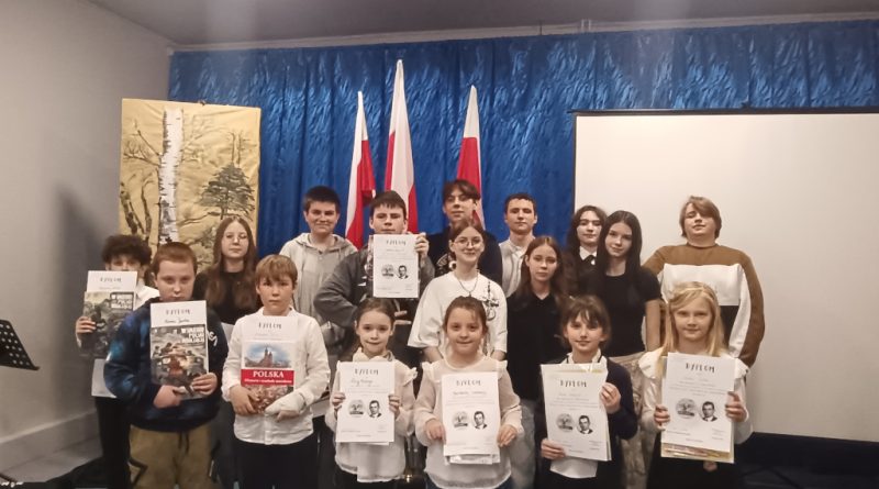 Laureaci konkursu wiedzy o Patronie szkoły
