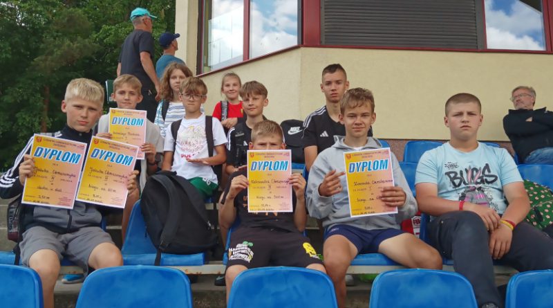 Uśmiechnięci z sukcesami