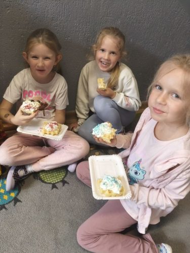 Oliwia, Ewa i Lila z grupy Świętokrzyskie Nutki 