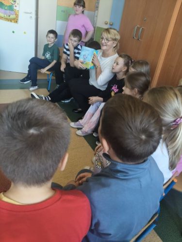 Klasa 1 wraz z wychowawcą