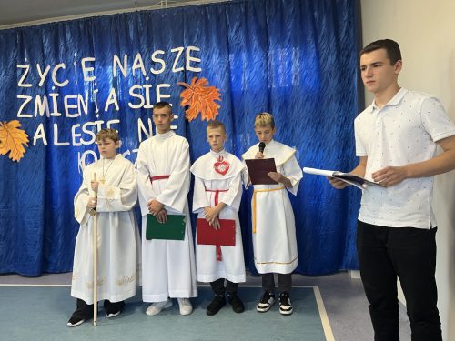 Prezentacja apostołów- św Piotr, św. Bartłomiej, św. Jakub Starszy i św. Jakub Młodszy