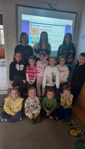 2024/2025 Bezpiecznie w internecie