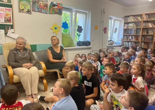 2023/2024 Czytanie łączy pokolenia