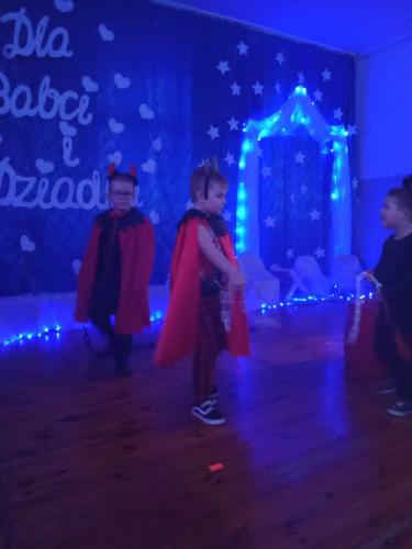 2023/2024 Dla babci i dziadka