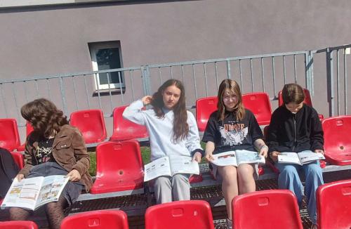 Nauka poza budynkiem szkoły