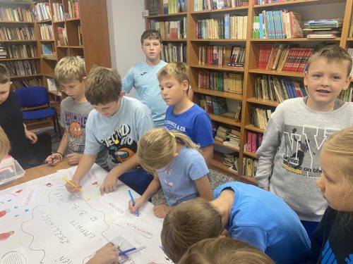 Uczniowie klasy 3 i 6