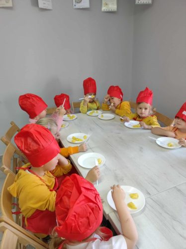 Własnoręcznie wykonane jedzonko  smakuje wybornie 