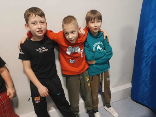 Trzej młodzi przyjaciele