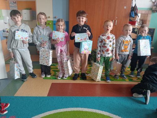 nagrodzone dzieci w konkursie 