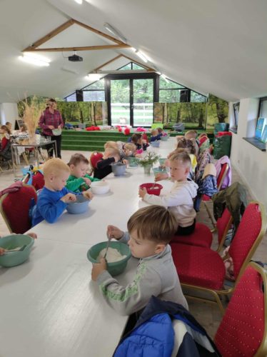 na zdjęciu dzieci z grupy Biedroneczki 