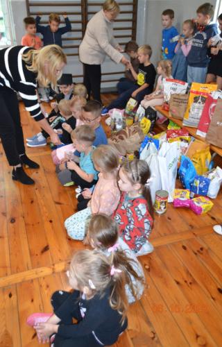 2023/2024 Październik miesiącem dobroci dla zwierząt