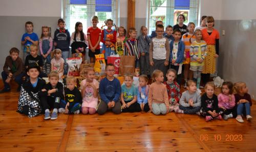 2023/2024 Październik miesiącem dobroci dla zwierząt