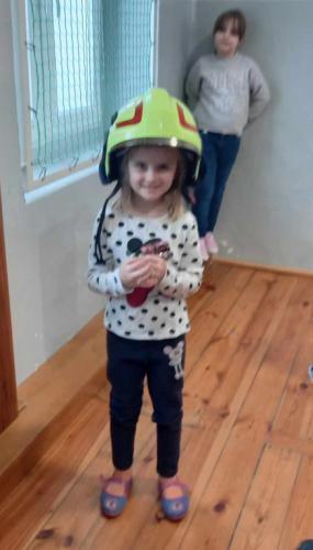 2023/2024 Porady na bezpieczne ferie zimowe - wizyta policjantów i strażaków