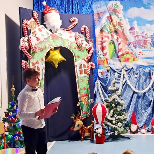 narrator przestawienia