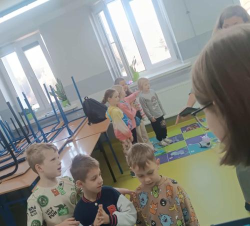 2024/2025 Realizacja innowacji pedagogicznej Roboty Photon od najstarszych dla najmłodszych