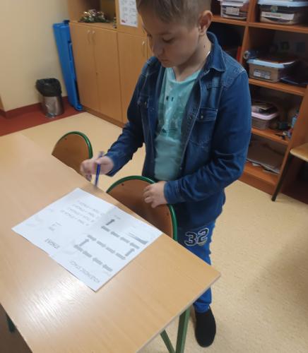 2023/2024 Świąteczna matematyka - stacje zadaniowe