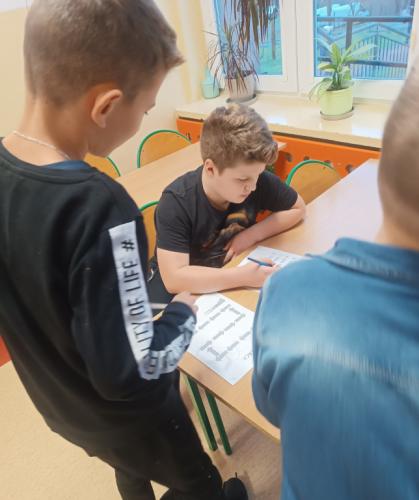 2023/2024 Świąteczna matematyka - stacje zadaniowe