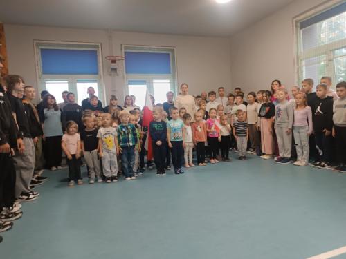 2024/2025 Szkoła do hymnu