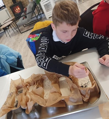 Pieczemy chlebek.  kl. 3