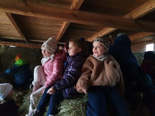 Szczęśliwe uczennice kl. 1