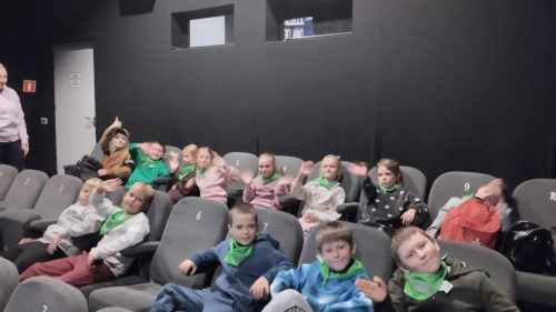 Seans w kinie Szkatułka