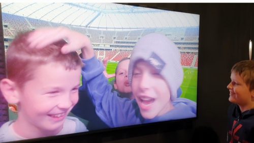 Uczniowie klasy III. Studio Green Screen.