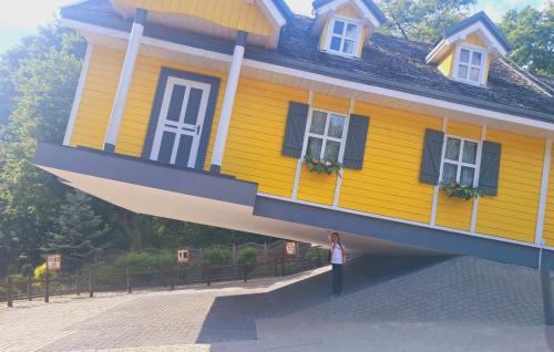 Mam tak dużo na głowie - Lena pod Krzywym Domkiem