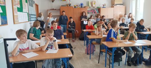 Poznajemy alfabet z kartami