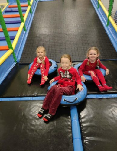 Uśmiechy od ucha do ucha.