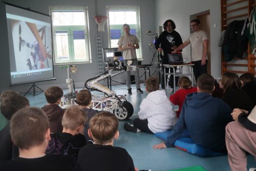 Wykład młodych naukowców z Politechniki Świetokrzyskiej