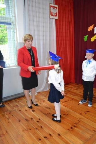 Ślubujemy!- pasowanie na uczniów klasy pierwszej