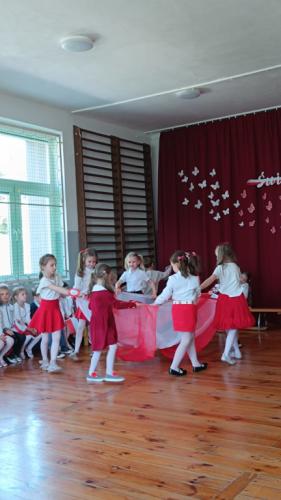 2023/2024 Polska to taka kraina, która się w sercu zaczyna -R. Przymus