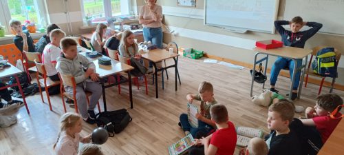 2025/2026 Świętokrzyskie Nutki czytają całej szkole