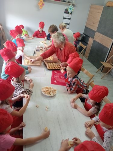 2025/2026 Świętokrzyskie Nuteczki w zapachu jabłek i cynamonu