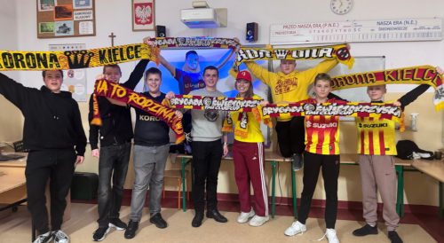 Radość po zakończonym spotkaniu.