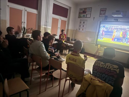 Pierwsze minuty spotkania.